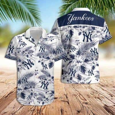 New York Yankees Hawaiian Shirt Hibiscus Flower Pattern Practical Beach Gift