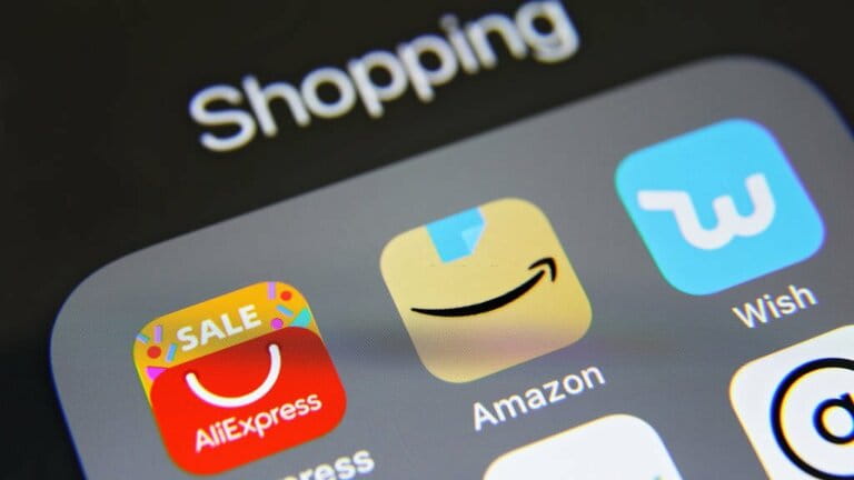 Online shopping mobile application icon Online shopping mobile application icon