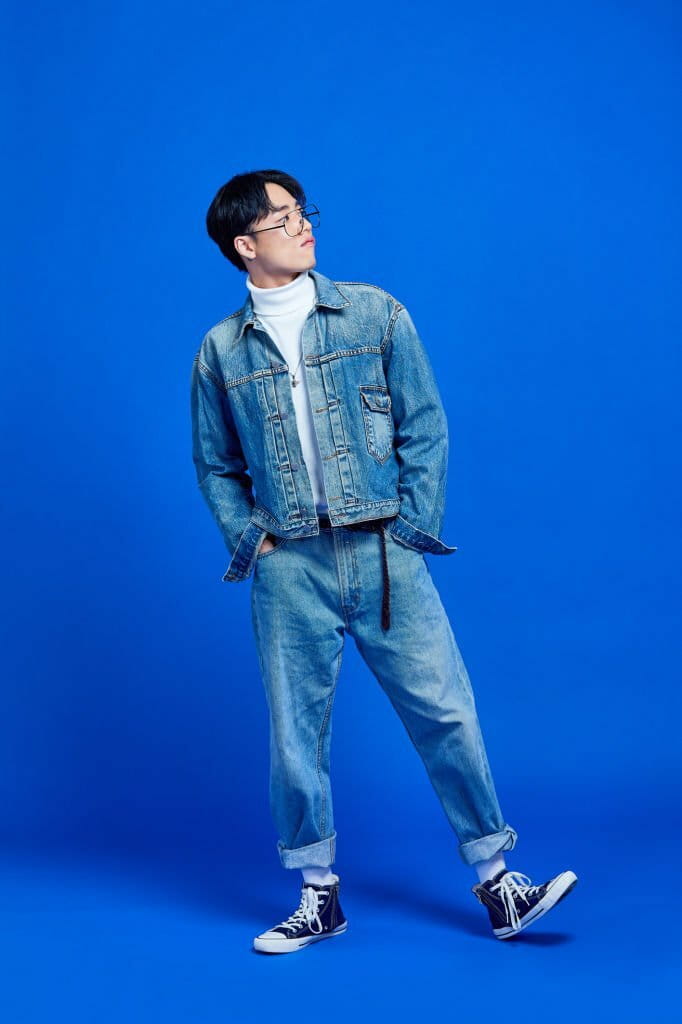 Retro style, newtro, trend, youth culture, youth, 20th century style, old fashioned fashion, fashionable, fashion, college student, perm, personality, young man